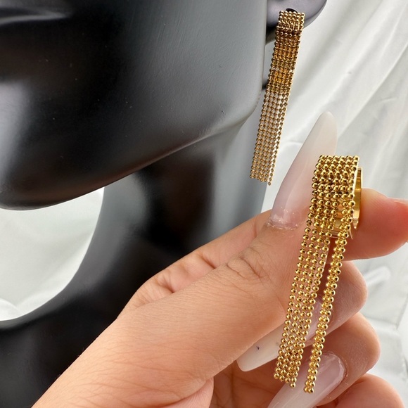 Zara unique stainless steel Gold Tassel Earrings - Picture 4 of 8